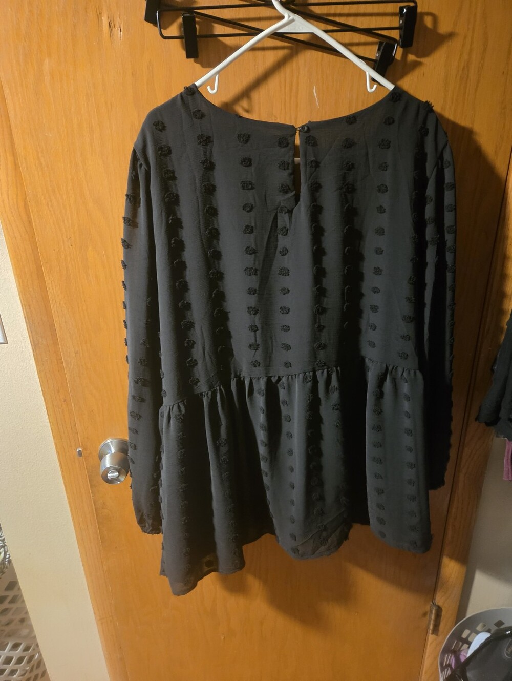 Women’s Black Textured Peplum Long-Sleeve Tunic